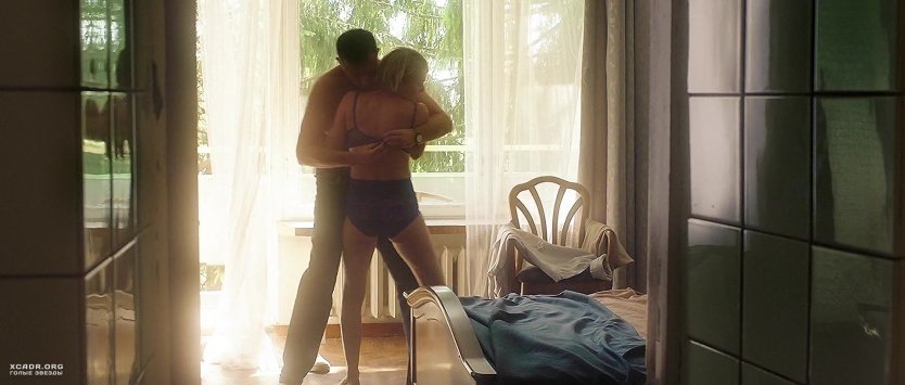 Виктория Толстоганова интимная сцена