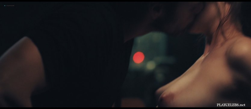 Шейлин Вудли горячие сцены