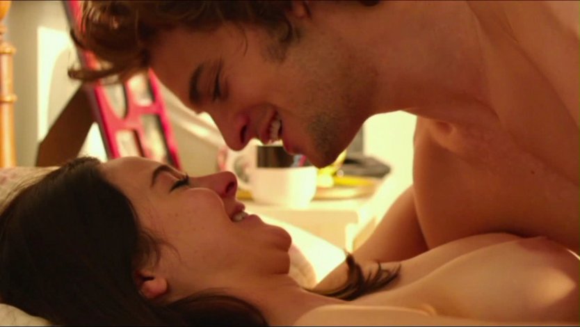 Шейлин Вудли постельные сцены