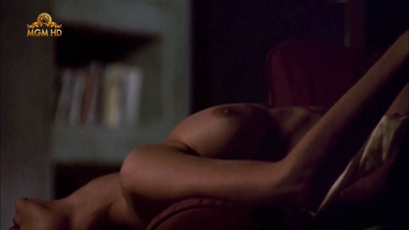 Голая Шарлотта Калла фейк