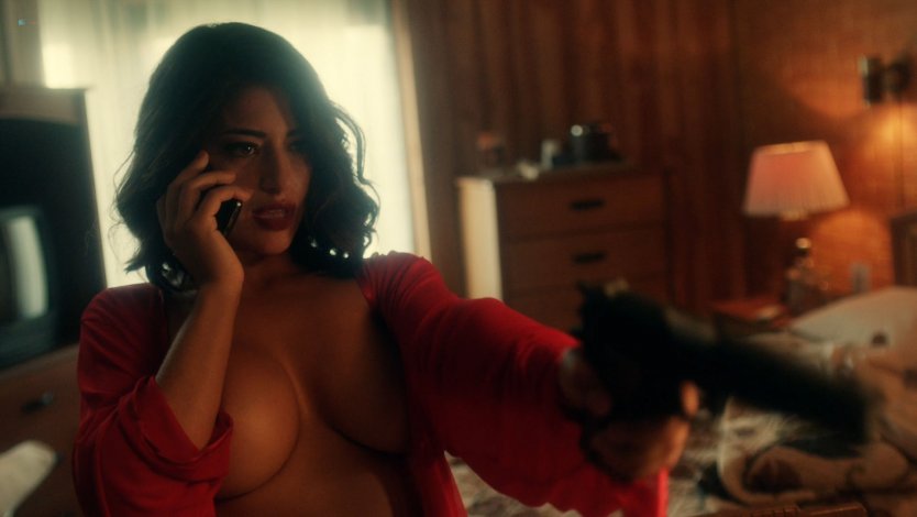 Майра Леаль мачете голая