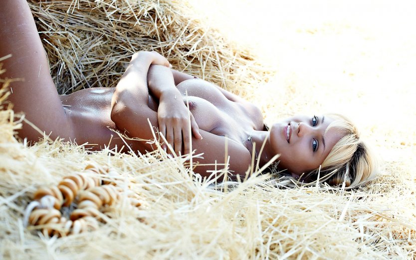 Зарубина Оксана ню