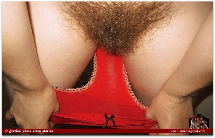 Мокрые трусики от возбуждения