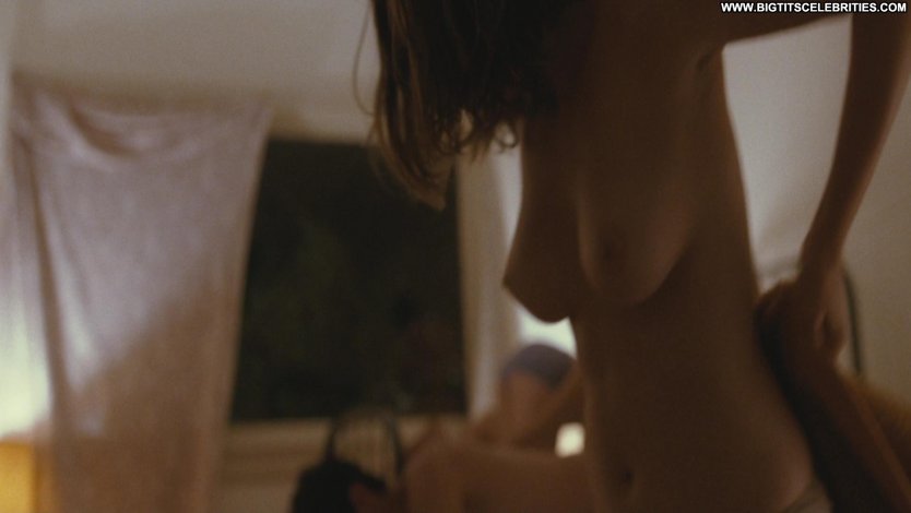 Алая ведьма Элизабет Олсен голая 18