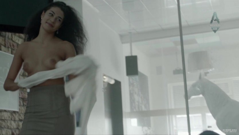 Голые актрисы сериала сладкая жизнь