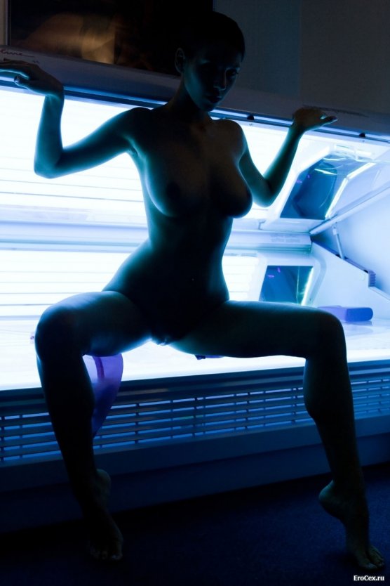 Красивые голые в солярии