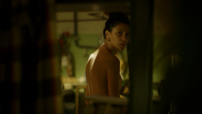 Равшана Куркова ню