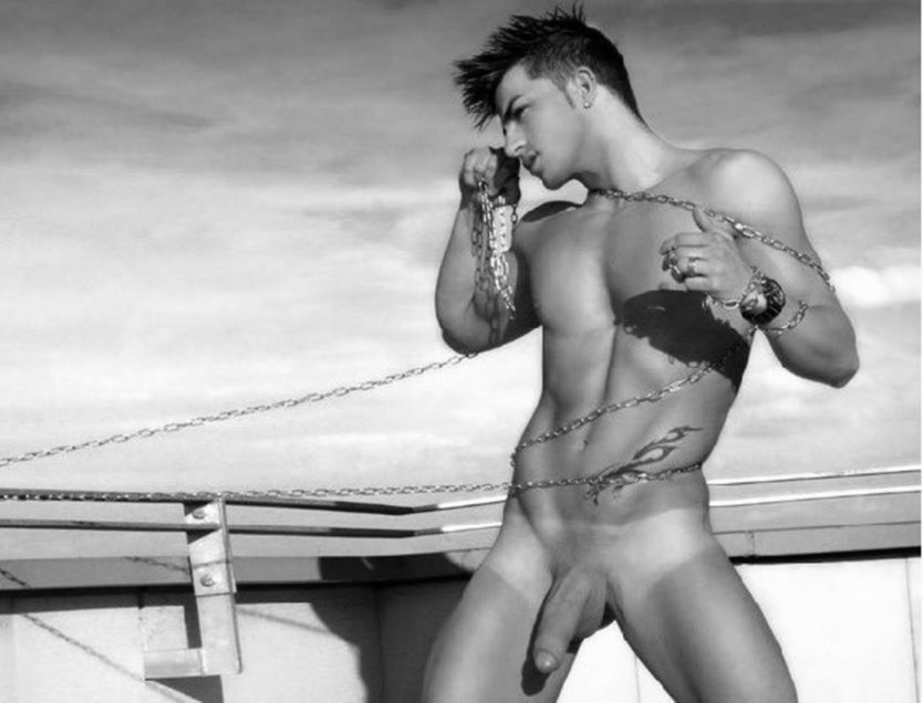 Голые загорелые женщины