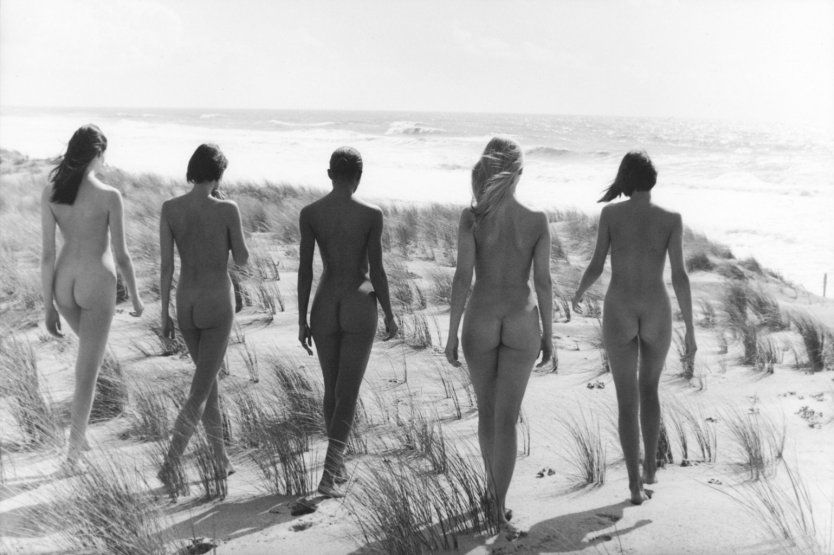 Советские девушки на пляже ню