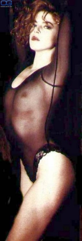 Клаудия Джерини сиськи