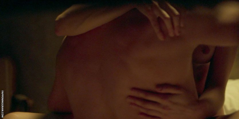 Мэгги Сивантос голая секис