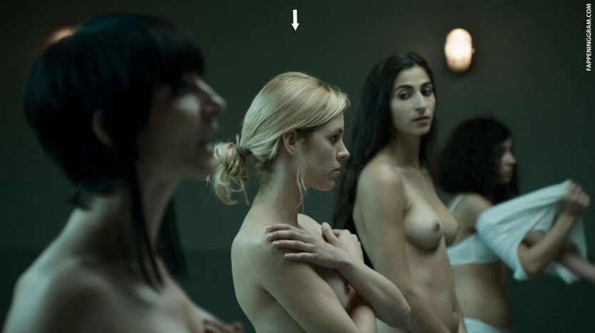 Попка Мэ́гги Сива́нтос[