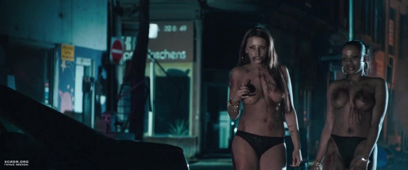 Милла Йовович обитель зла сиськи