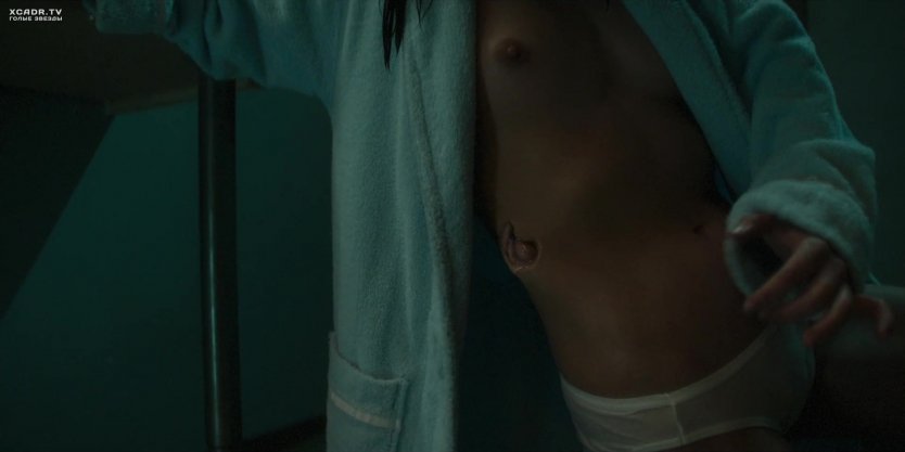 Руби Роуз Хаус Джуманджи голая