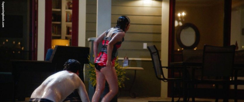 Шарлотта Гейтерсберг ню