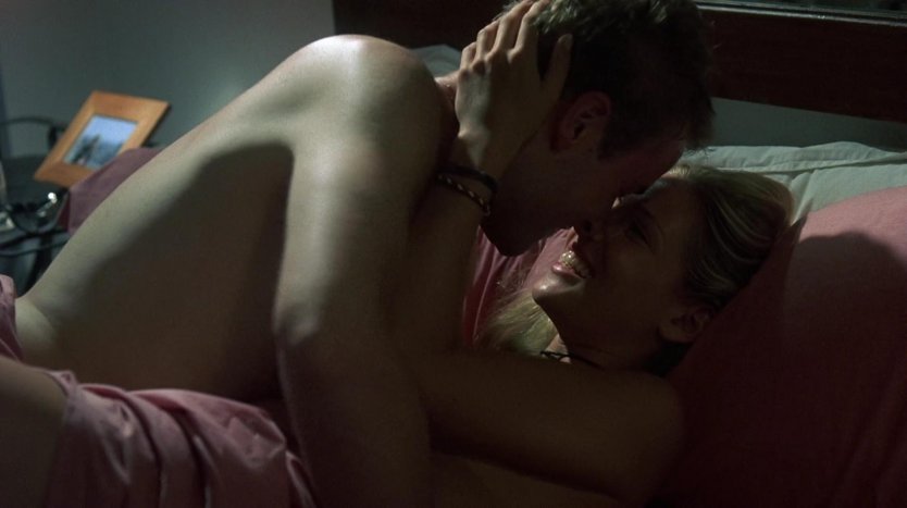 Эльза Патаки голая в фильме