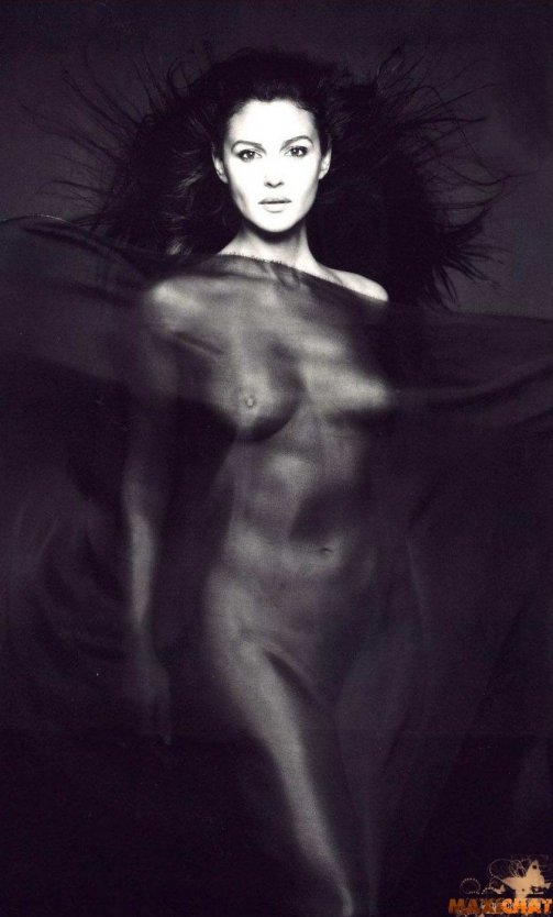 Моника Белуччи в молодости ню