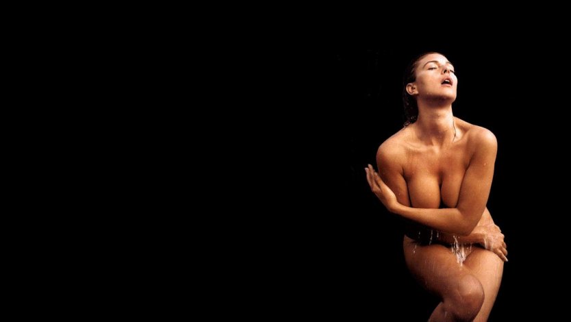 Моника Беллуччи эротические