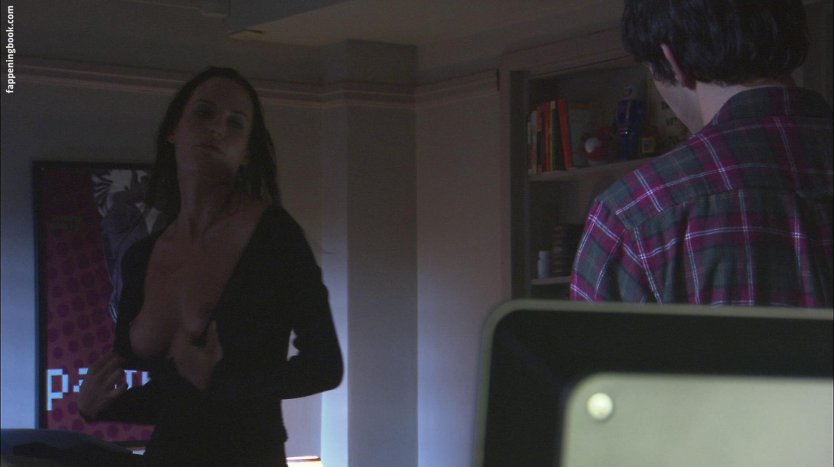 Амелия Кук голая особь