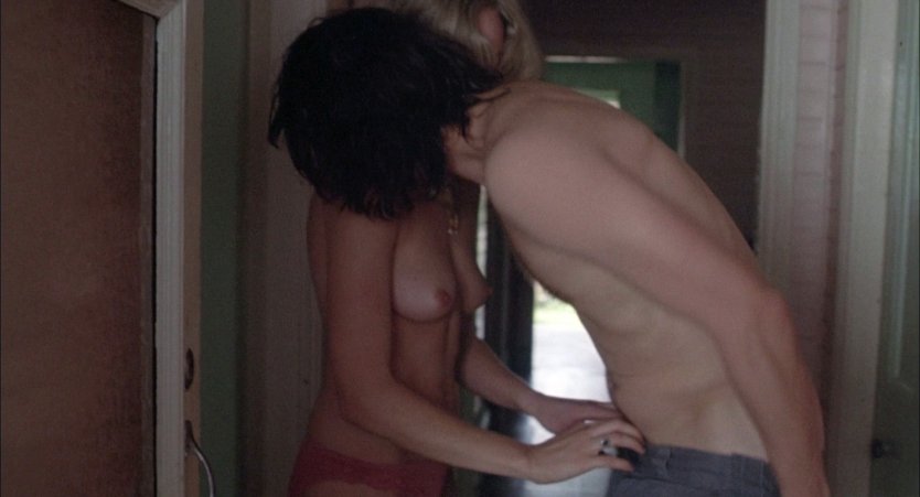 Актриса Эбби Корниш голая