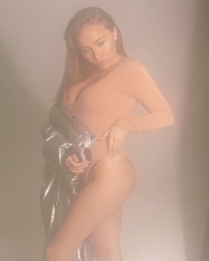 София эротические фото