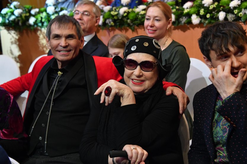 Зрелые волосатые нудистки