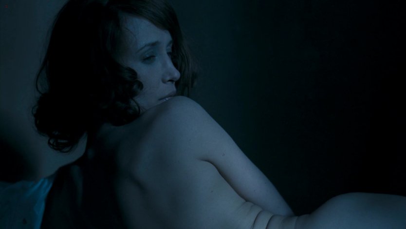 Вера Фармига в in Tranzit