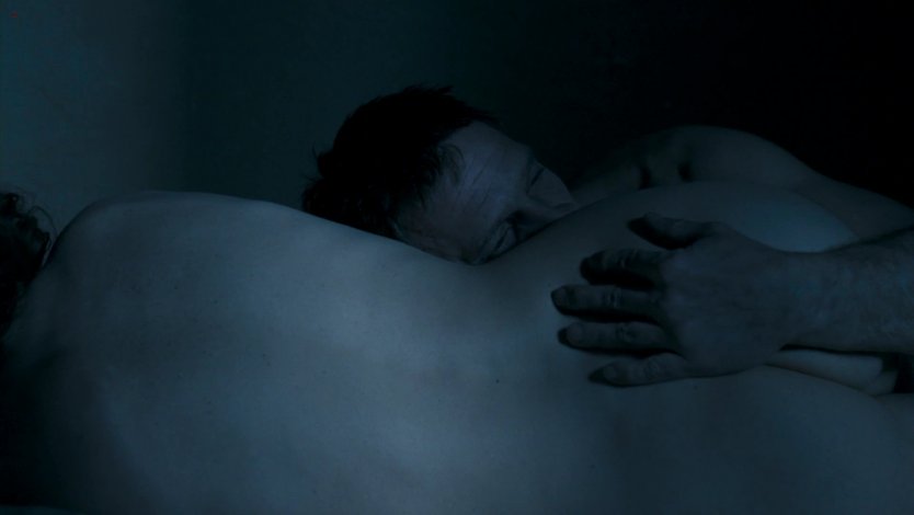 Вера Фармига в эротичной сцене