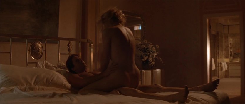 Голая Шерон Стоун в фильме основной инстинкт 2