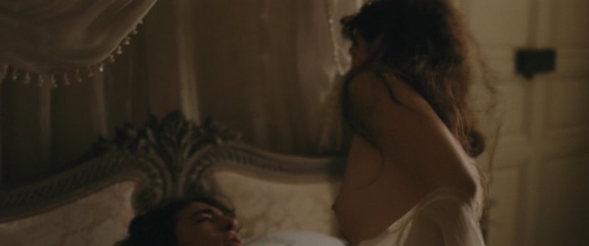 Миа Васиковска голая в фильмах