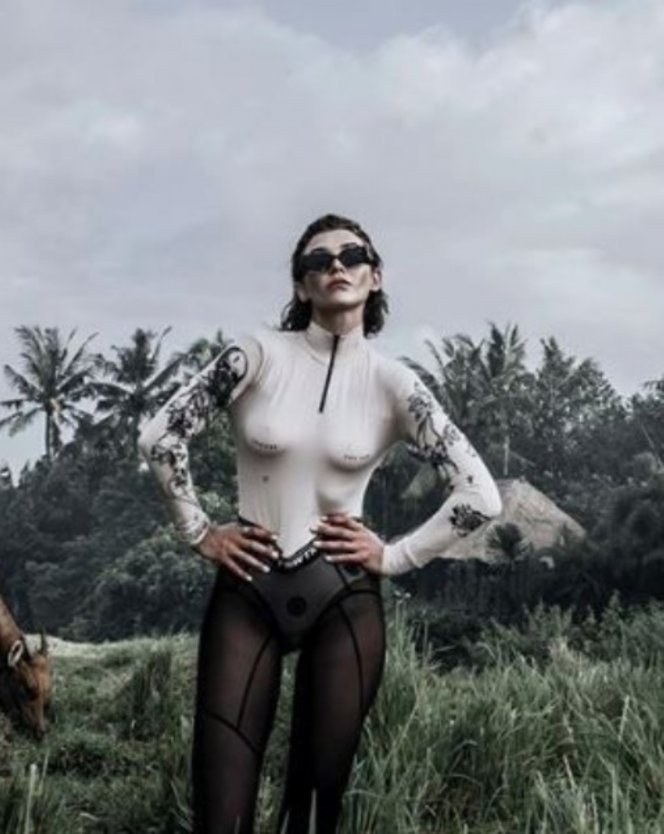 Орёл и Решка голые ведущий18+