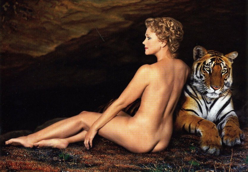 Жанна Эппле в журнале Maxim