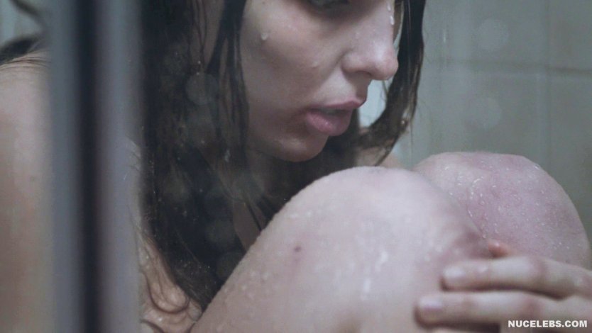 Стефани Мари Капелинг ню