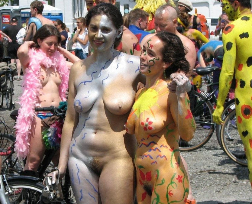 Рисование на голом женском теле