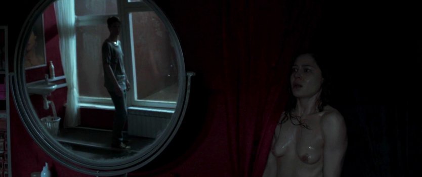 Елена Лядова голая в фильме