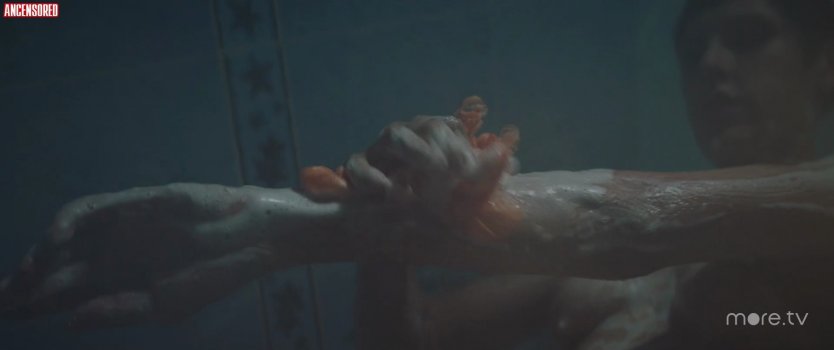 Сигурни Уивер голенькая