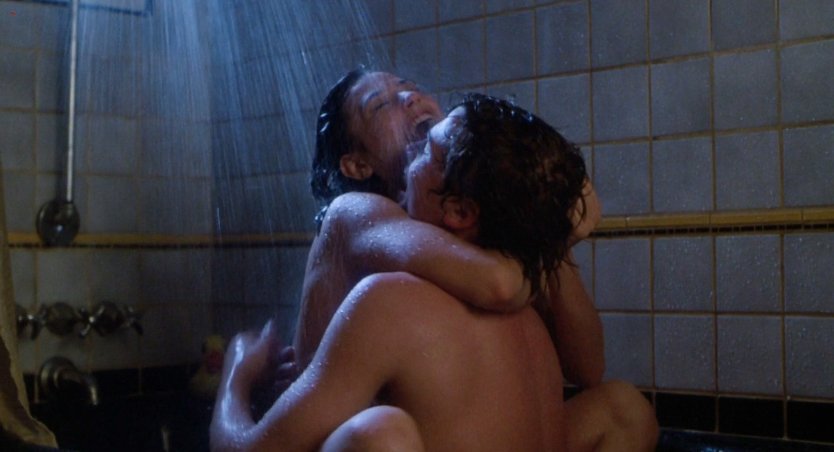 Деми Мур в фильме «стриптиз» (1996)