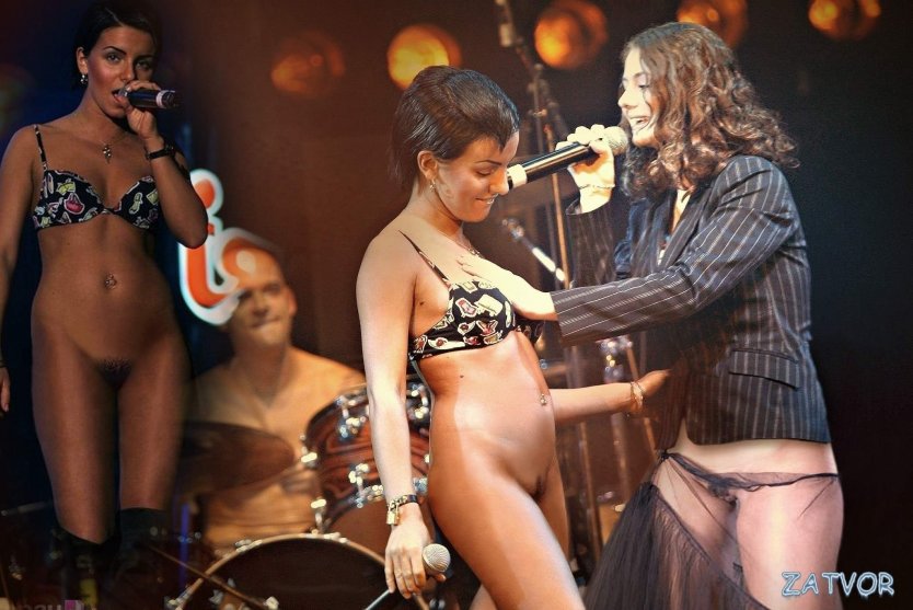 Майли Сайрус в бане naked