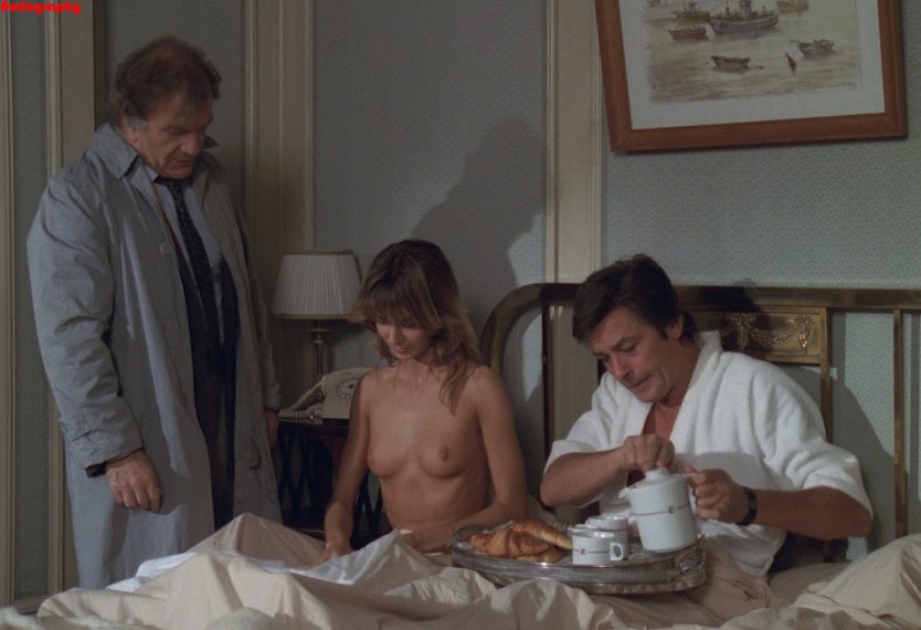 Анн Парийо / Anne Parillaud голая