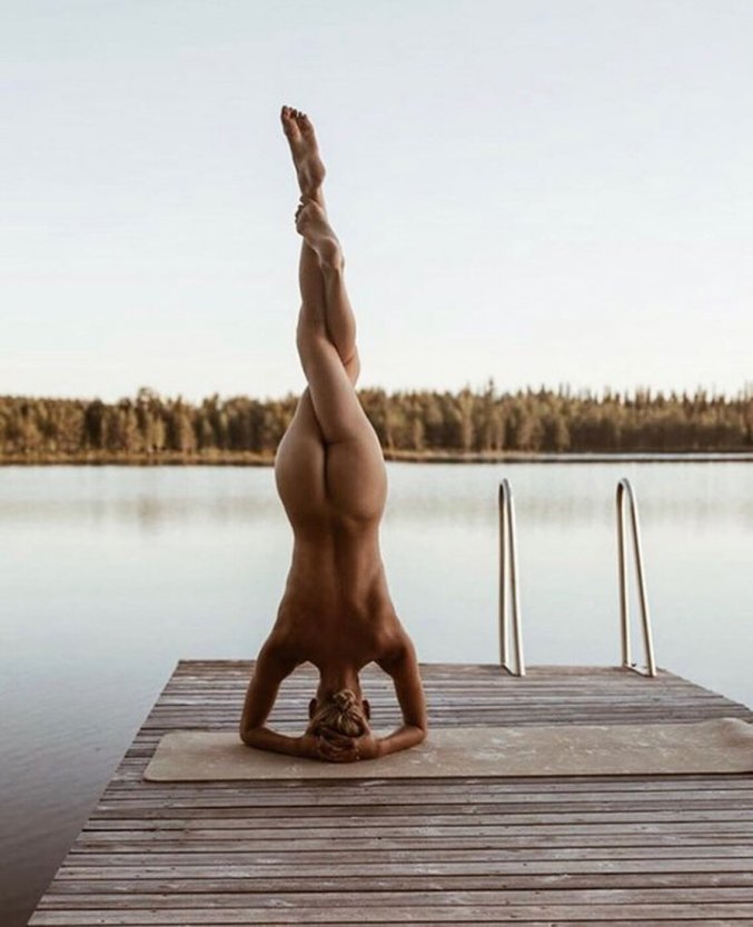 Дженнифер Эмили титьки