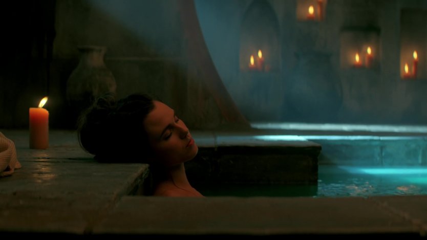 Поппи Колетт Корби-туч голая