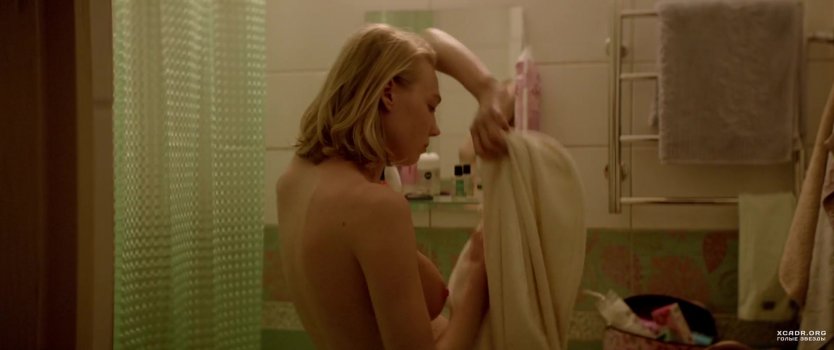 Голые блондинки мохнатые киски на природе