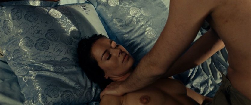 Сериал" человек который знал все " голая Катя Гусева