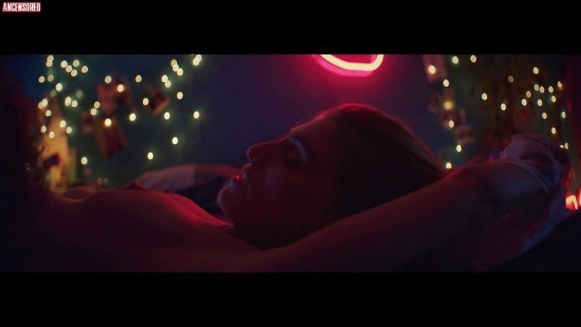 Нино Нинидзе фото голая в спектакле