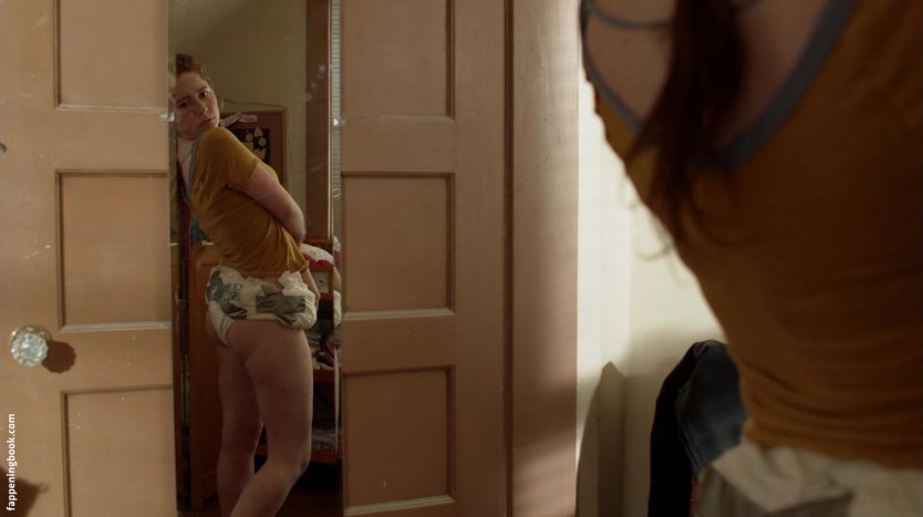 Голая Эмми Россум сериал бесстыжие