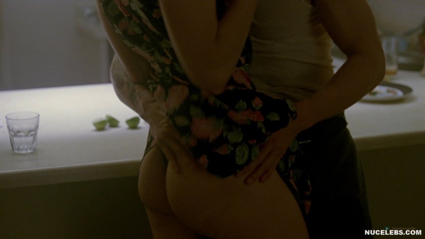 Michelle Monaghan sex Scene Fort Bliss (2014)