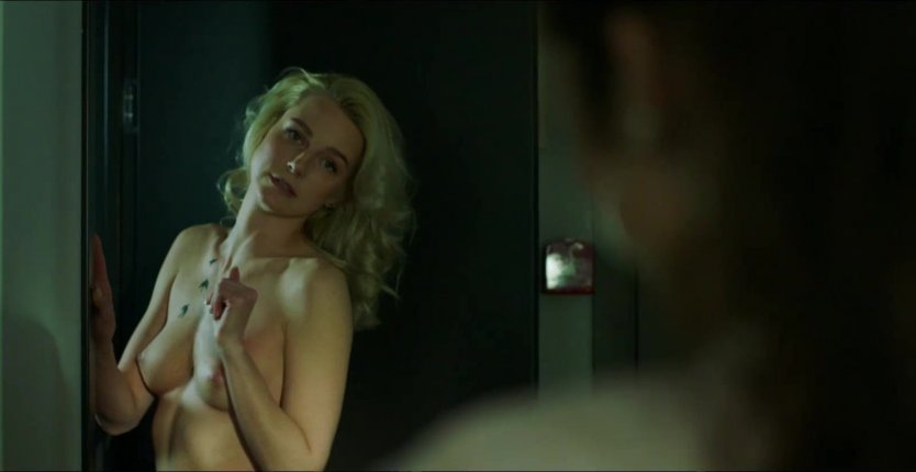 Голая Яна Троянова в сериале Ольга