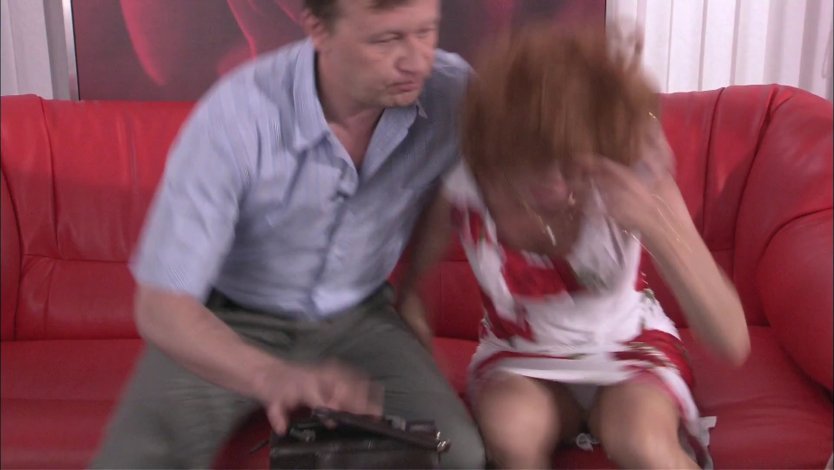 Елена Ваенга голая без трусиков