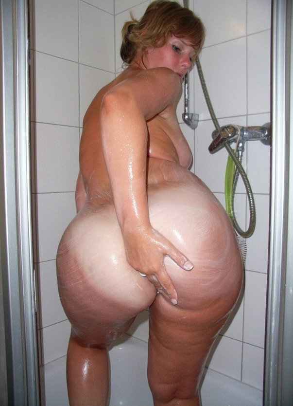 Большие попки зрелых порноактрис