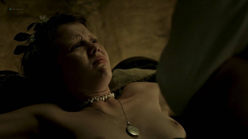 Стэйси Мартин нимфоманка